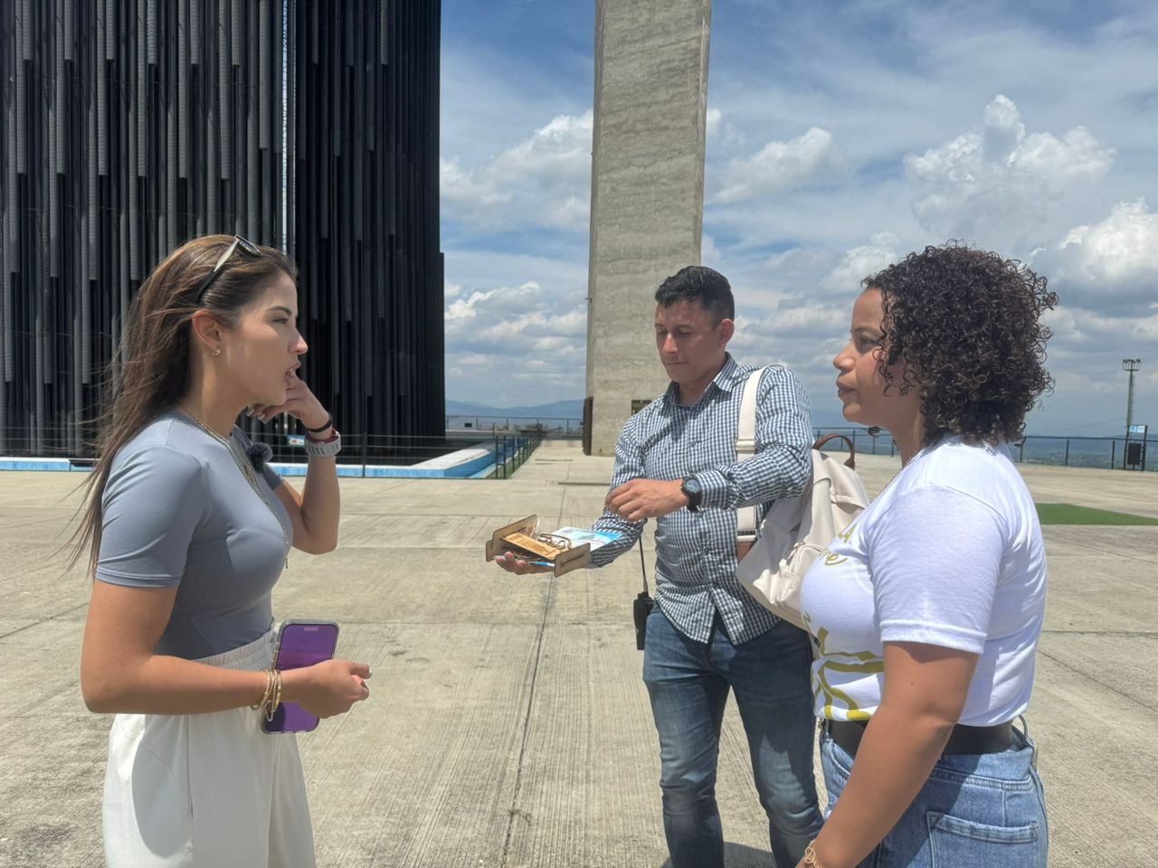 MINISTRA DANIELA CABELLO VISITÓ LAS INSTALACIONES DEL MANTO MARÍA