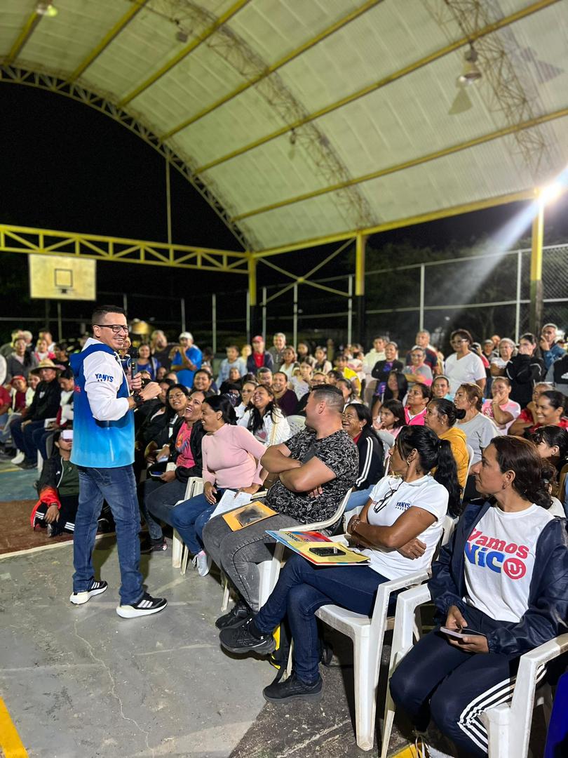 Alcalde Yanys Agüero ratifica presencia permanente en Carorita para consolidar proyectos de infraestructura y servicios