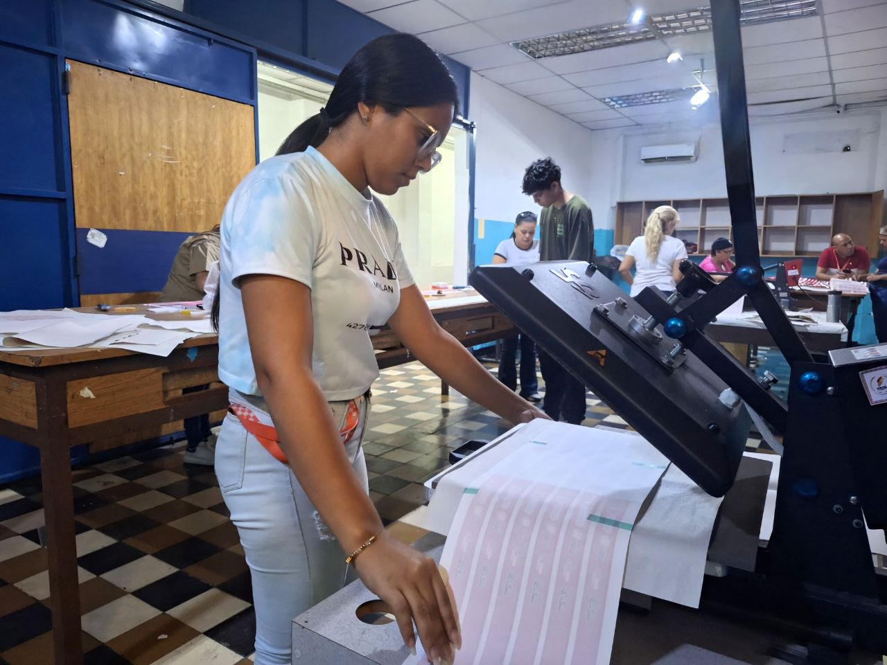 IMPRENTA DE LARA PRODUCE LANDYARS NÍTIDOS Y DE ALTA CALIDAD