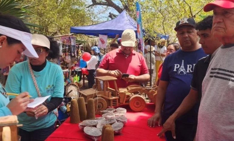 La feria del Papelón en Nueva Esparta fortalece la identidad cultural y el turismo artesanal