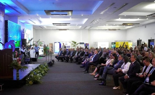 Empresarios larenses impulsan el comercio exterior con intercambio de saberes