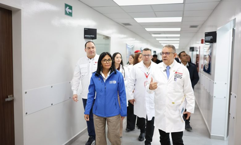 Delcy Rodríguez estrena moderno centro asistencial médico para trabajadores de PDVSA en Caracas