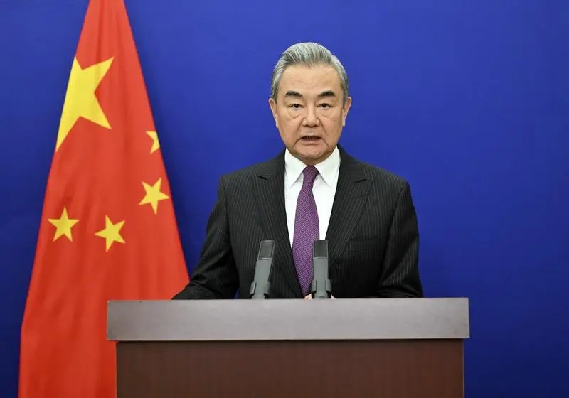 Canciller de China: Pekín ha estado trabajando para resolver el conflicto entre EEUU e Irán