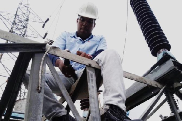 Con recuperar 10% de la capacidad de generación se acabarían los racionamientos eléctricos