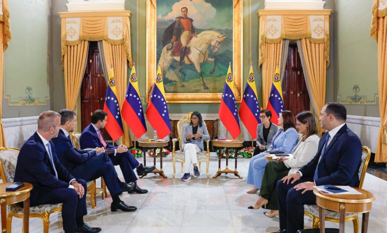 Presidenta Encargada Delcy Rodríguez sostuvo reunión estratégica con la corporación transnacional Trafigura