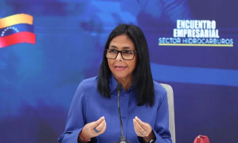 Presidenta encargada envía saludo de felicitación a los padres venezolanos en su día