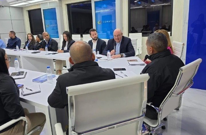 Conatel y SpaceX sostienen mesa de trabajo para la regularización e ingreso formal de Starlink a Venezuela