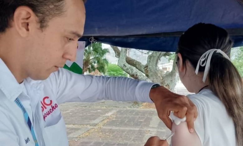 Táchira supera la meta estimada al aplicar más de 1.083 dosis de vacunas en la frontera