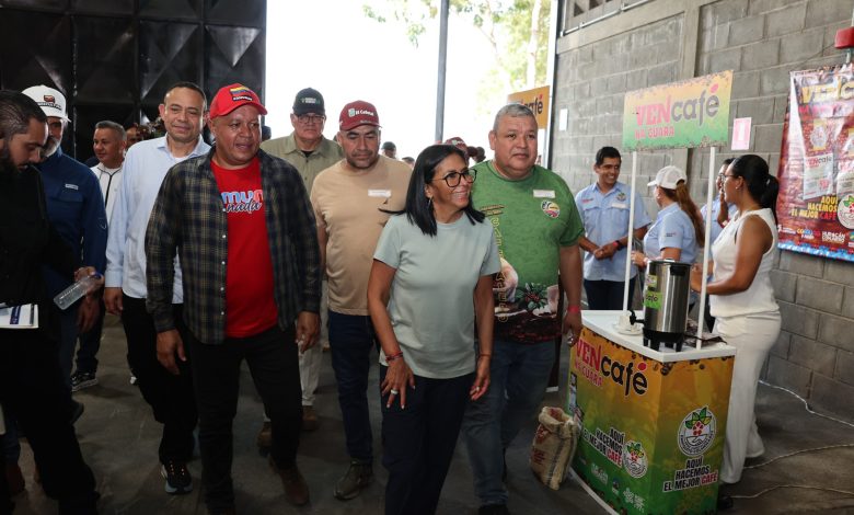 Jefa de Estado inspecciona la torrefactora comunal El Cafetal en Portuguesa