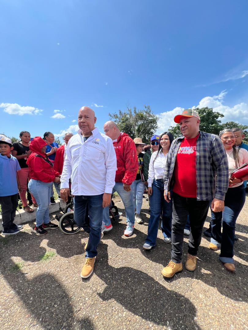 Comuna o Nada: Gobierno Bolivariano y Poder Popular consolidan agenda productiva en masiva asamblea en el municipio Urdaneta
