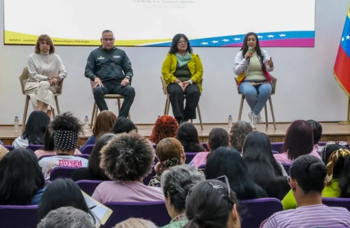 MinMujer capacita a su personal ante los efectos del fenómeno El Niño