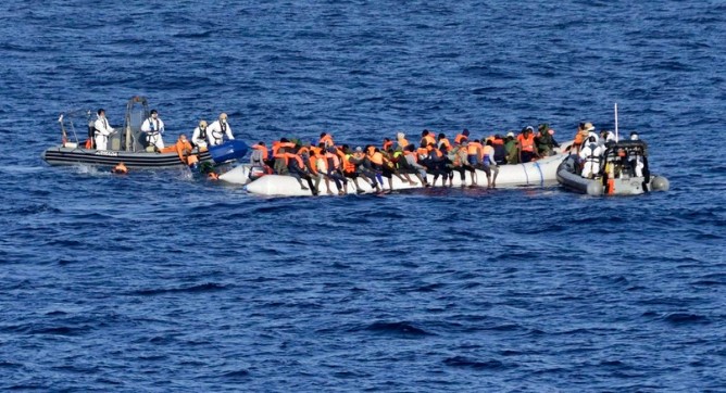Trágico naufragio frente a las costas de Gambia deja un saldo de doce fallecidos