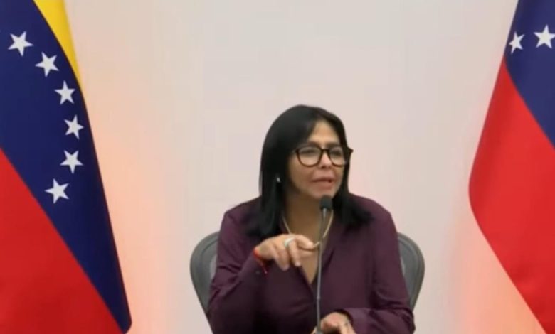 Presidenta encabeza Consejo de Ministros en Miraflores para evaluar planes económicos y sociales